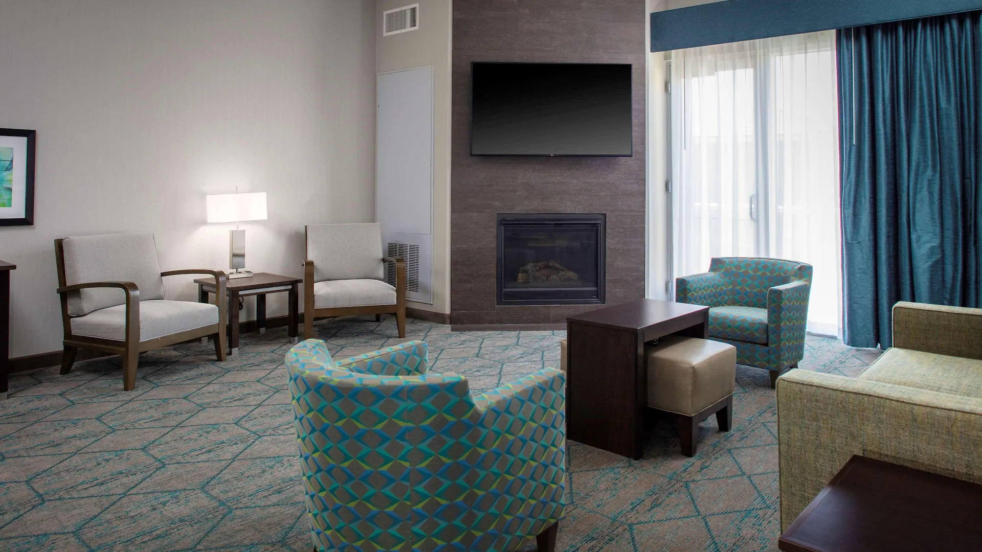 Homewood Suites By Hilton Phoenix Airport South Отель